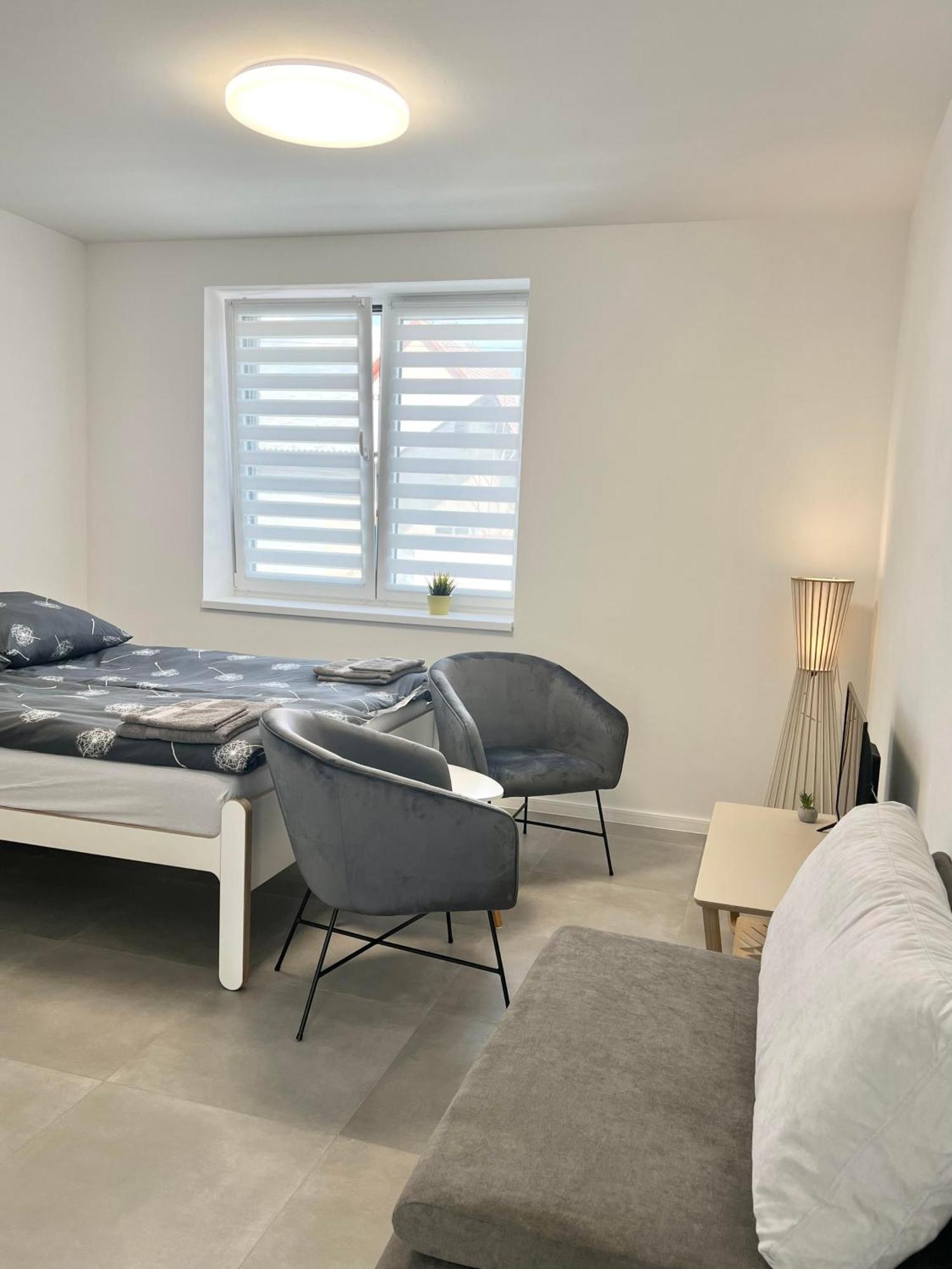 2 Moderne Apartmany 19 A 95 V Sukromi V Centre Mesta Turcianske Teplice Bagian luar foto