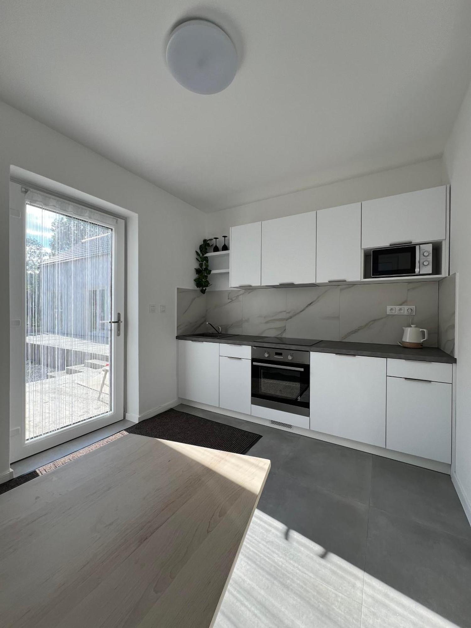 2 Moderne Apartmany 19 A 95 V Sukromi V Centre Mesta Turcianske Teplice Bagian luar foto
